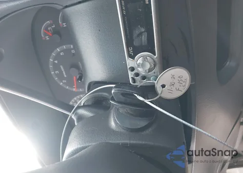 2002 Ford F-150 Lariat/Xl/Xlt z USA, uszkodzony, nr VIN 1FTRX18L62NB97866